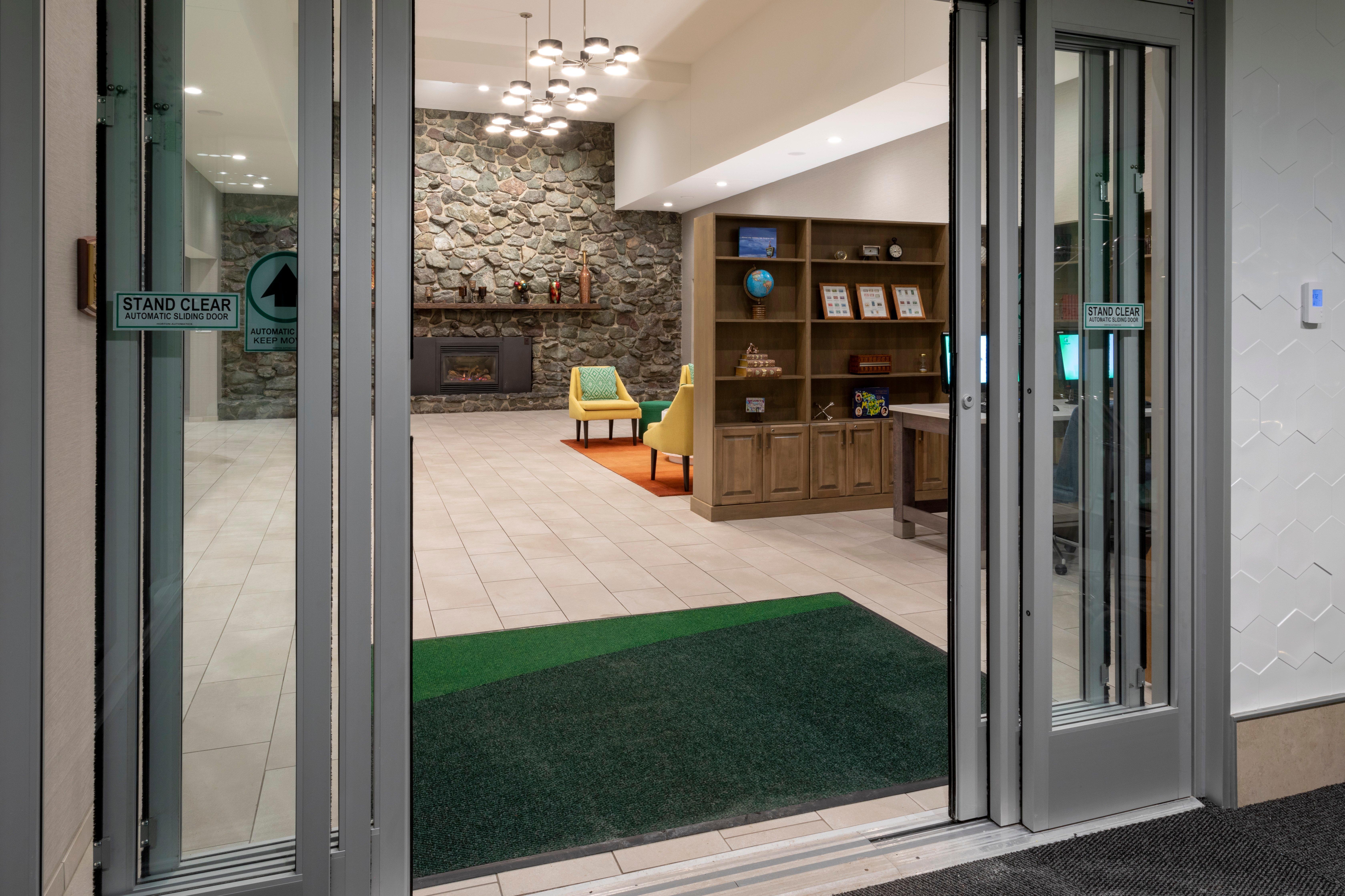 Holiday Inn Marquette By Ihg Exterior foto